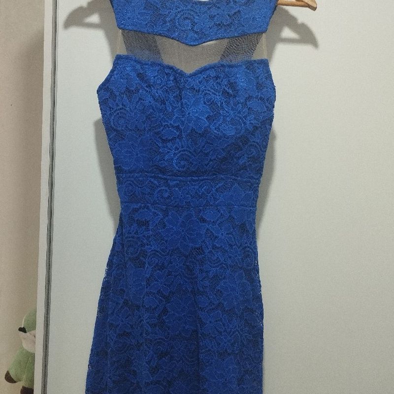 Vestido de renda hot sale azul royal curto