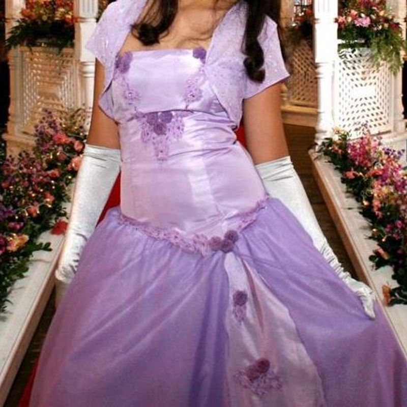 Vestidos de festa roxo best sale e lilas