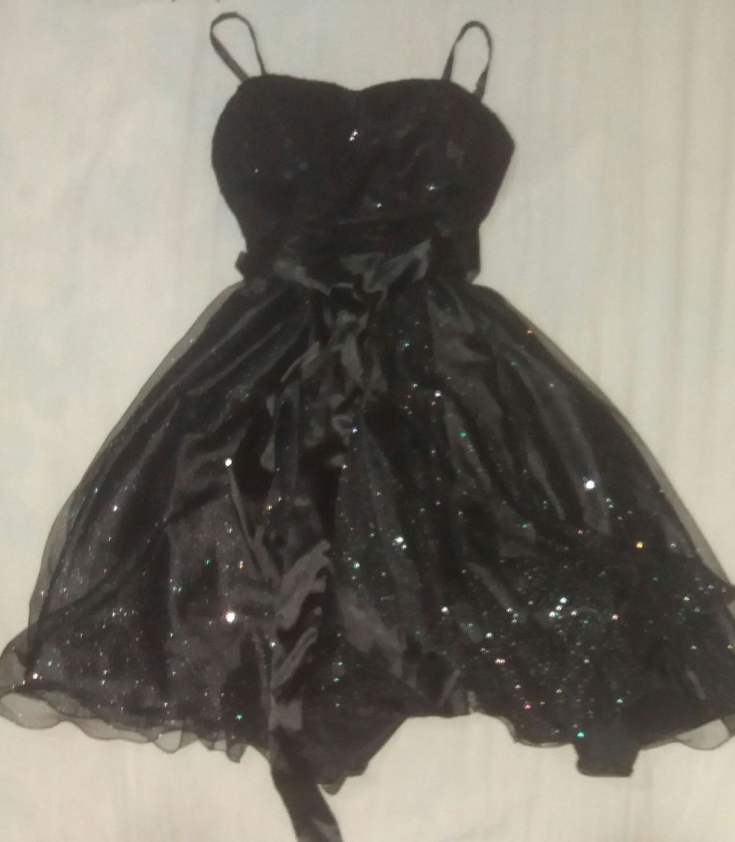 vestido curto debutante preto