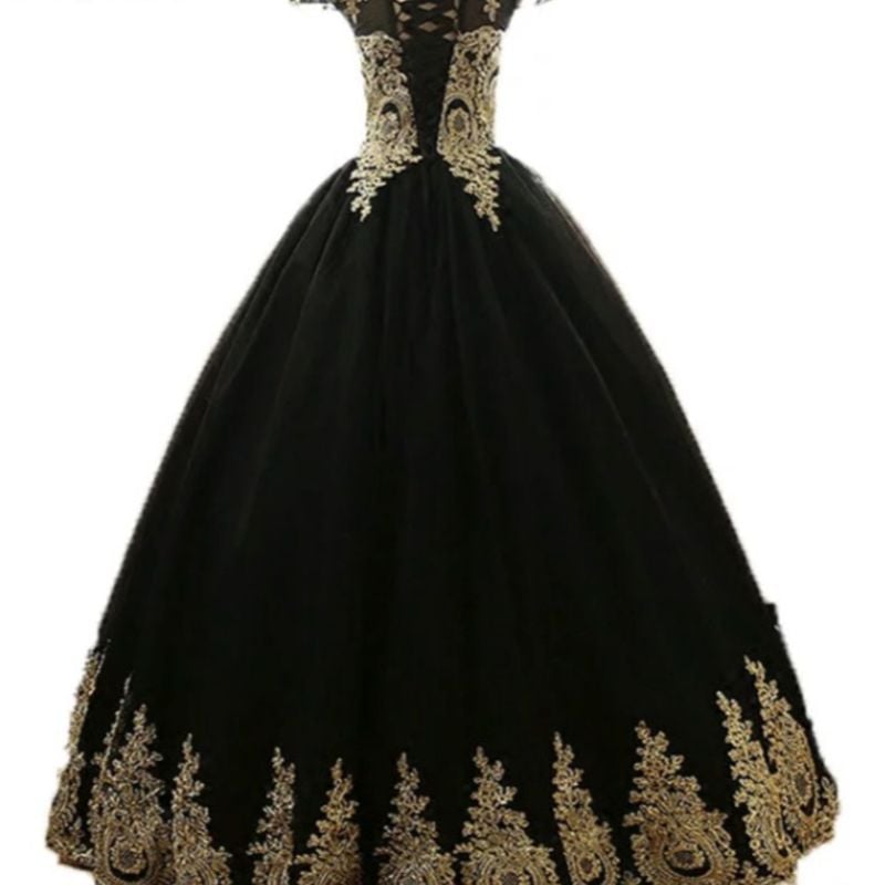 Vestido de quinze anos preto e fashion dourado