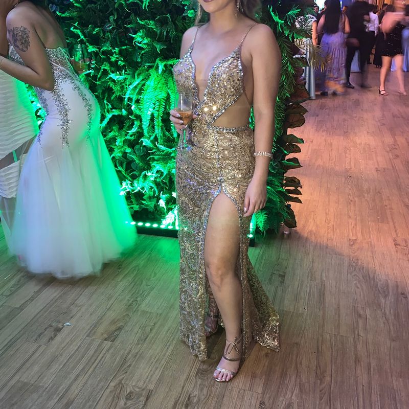 Vestido dourado para hot sale festa de casamento