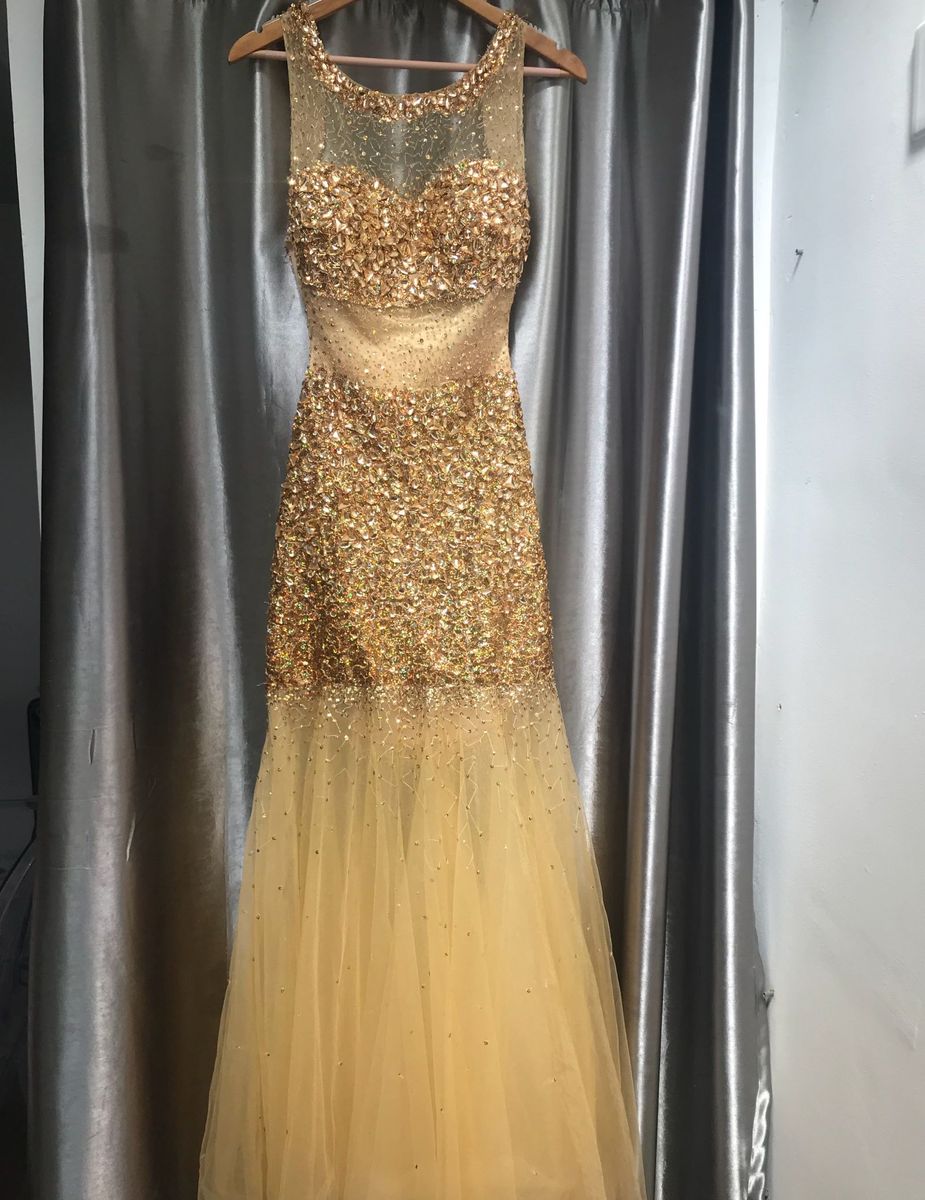 vestido de formatura dourado