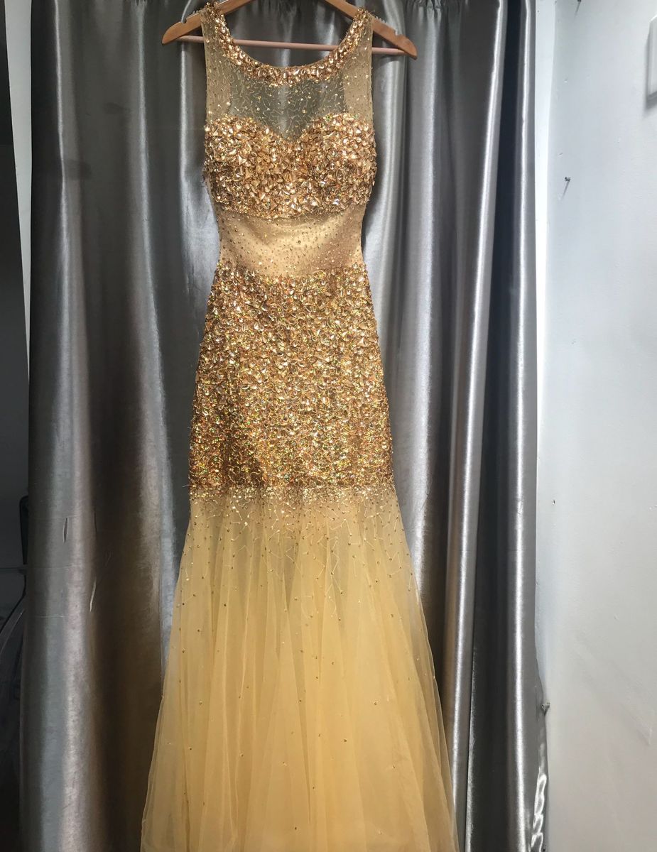 Vestido de pedraria store dourado