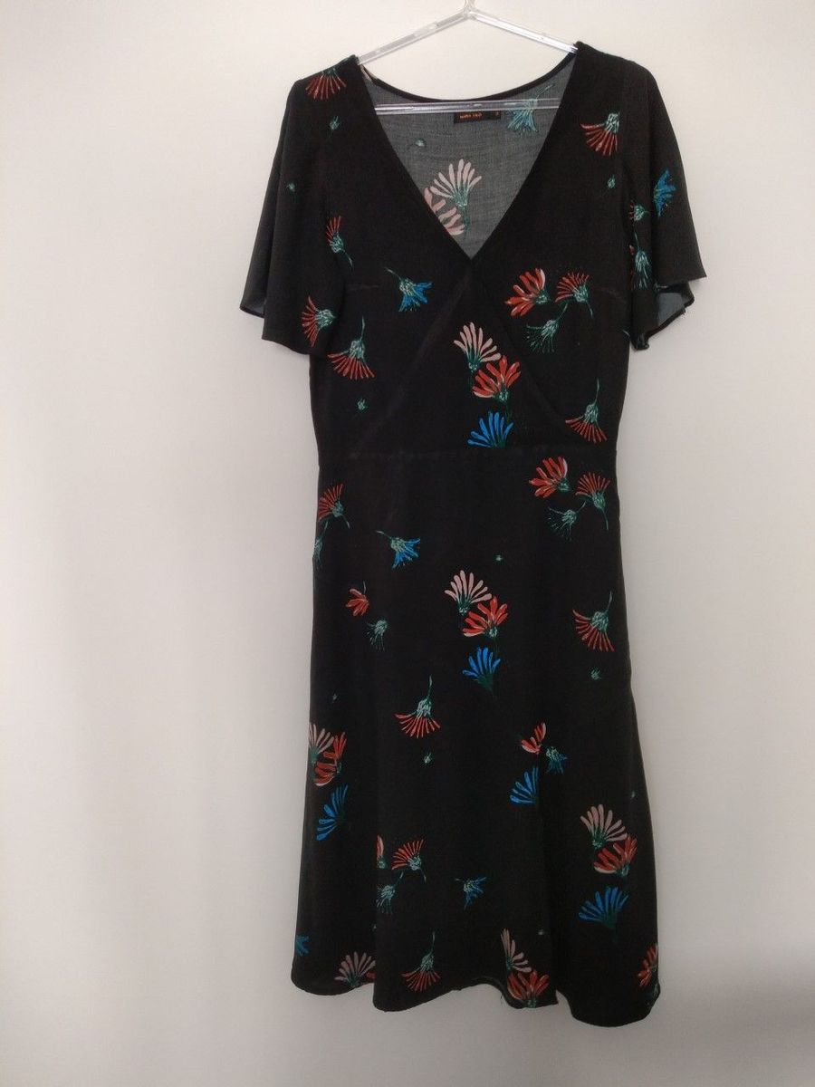 vestido de voal estampado