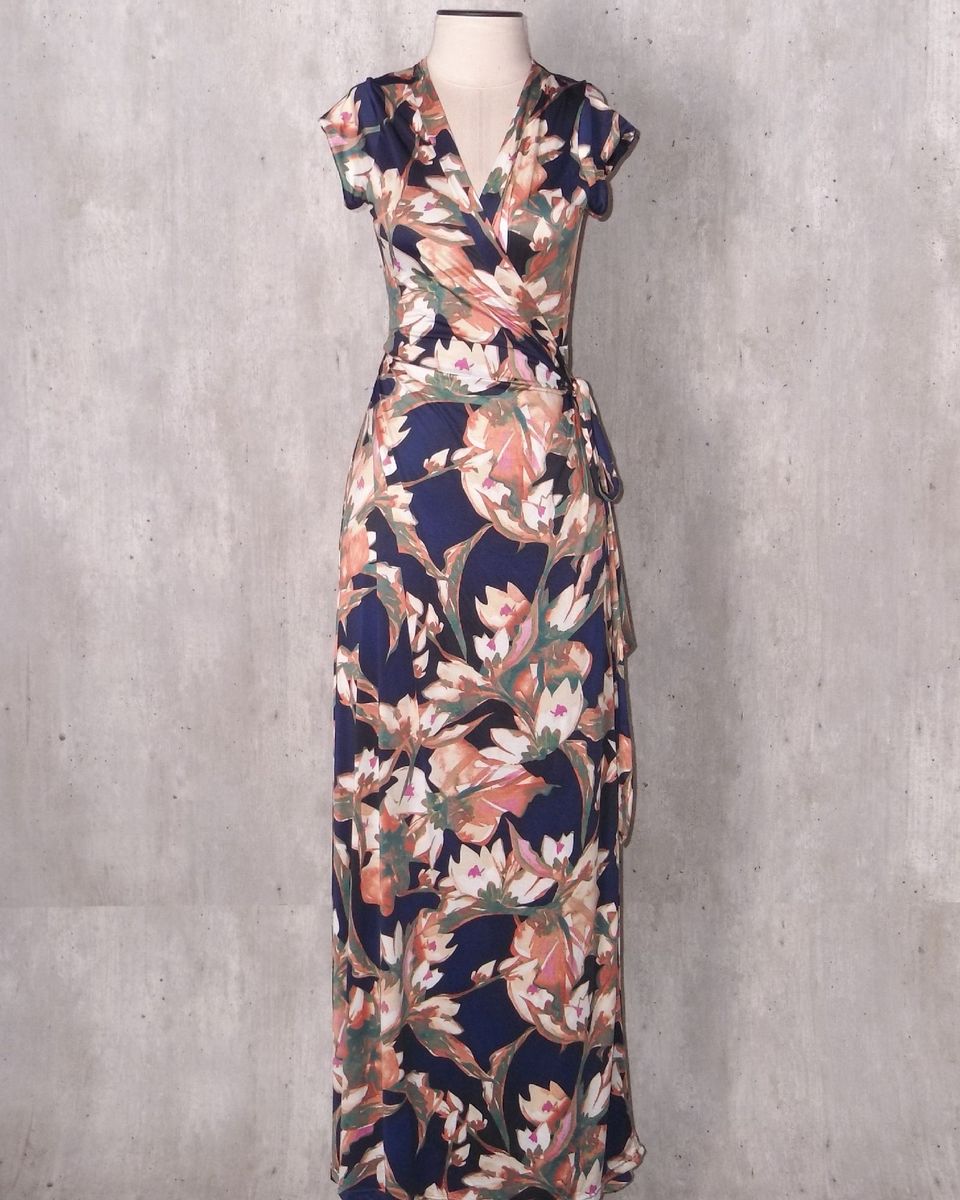 vestido envelope floral