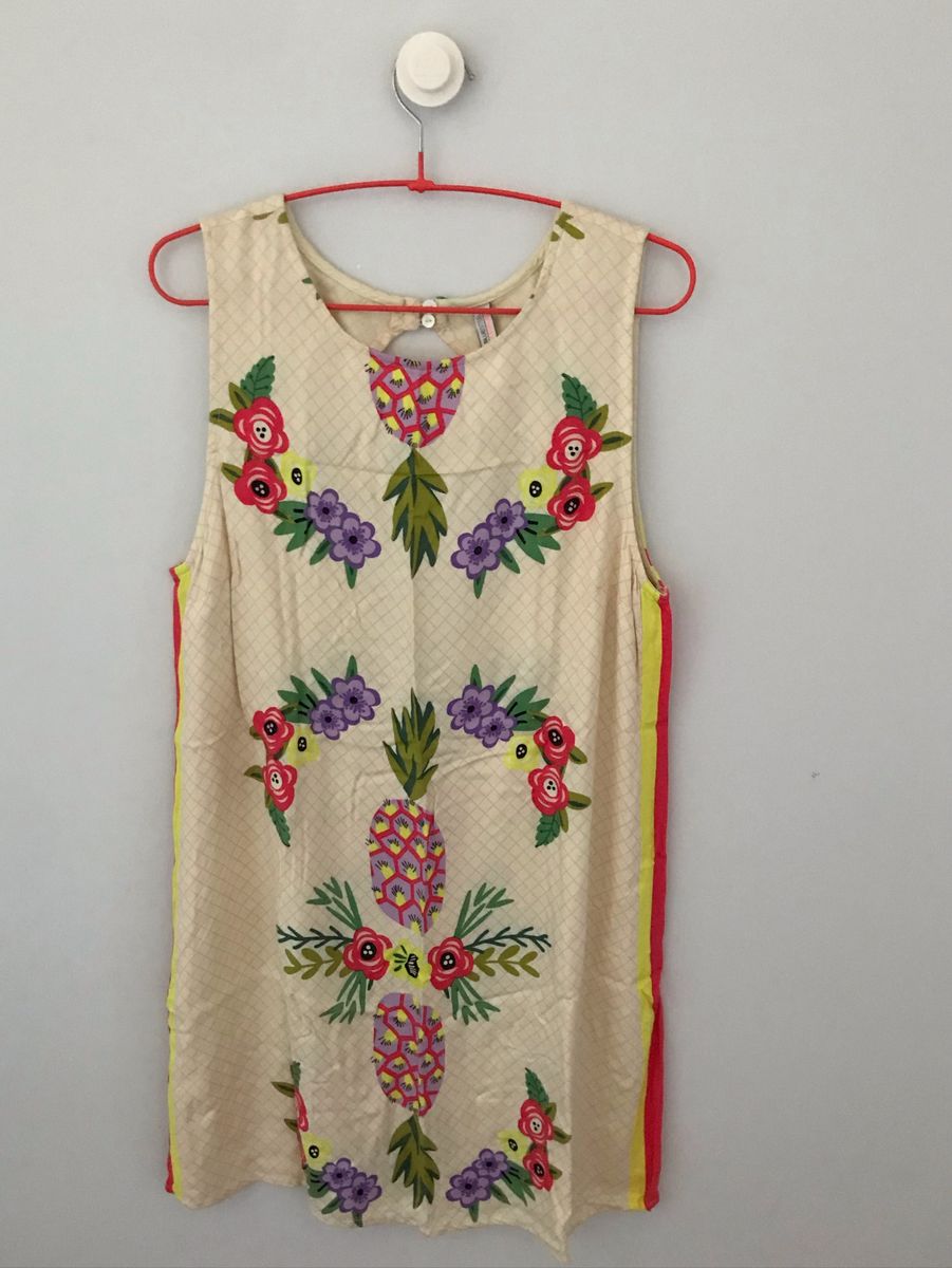 vestido abacaxi renner