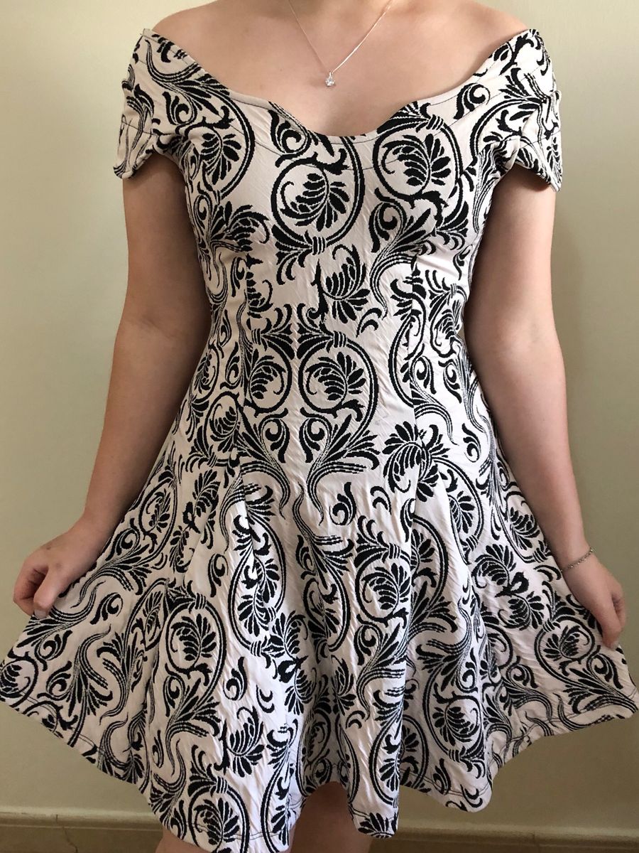 vestido estampado curto para festa