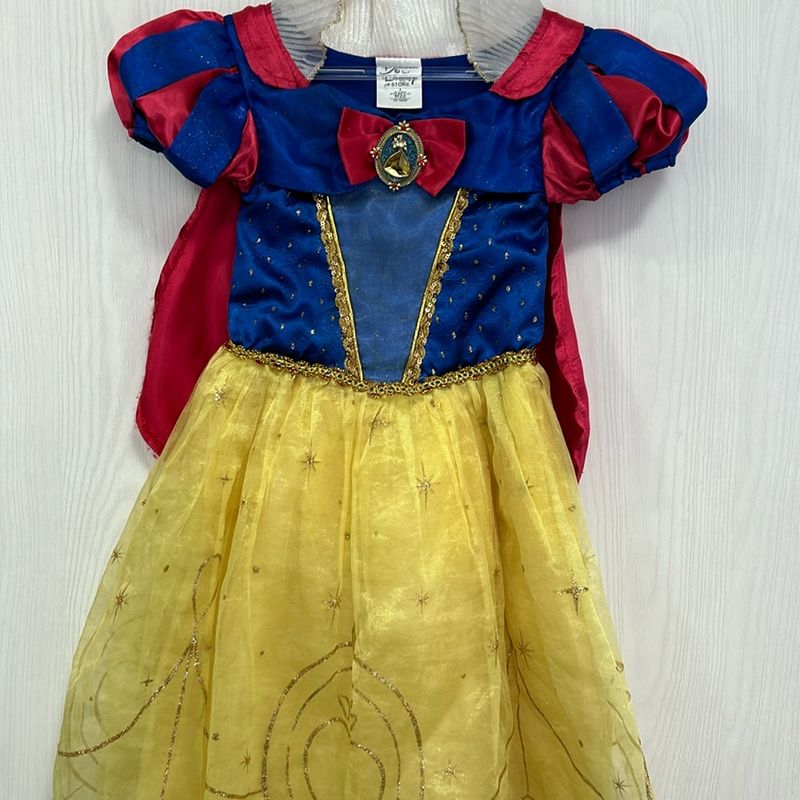 Vestido Fantasia Branca de Neve Original Disney, Tamanho Roupa Infantil  para Menina Disney Store Usado 107876435 enjoei