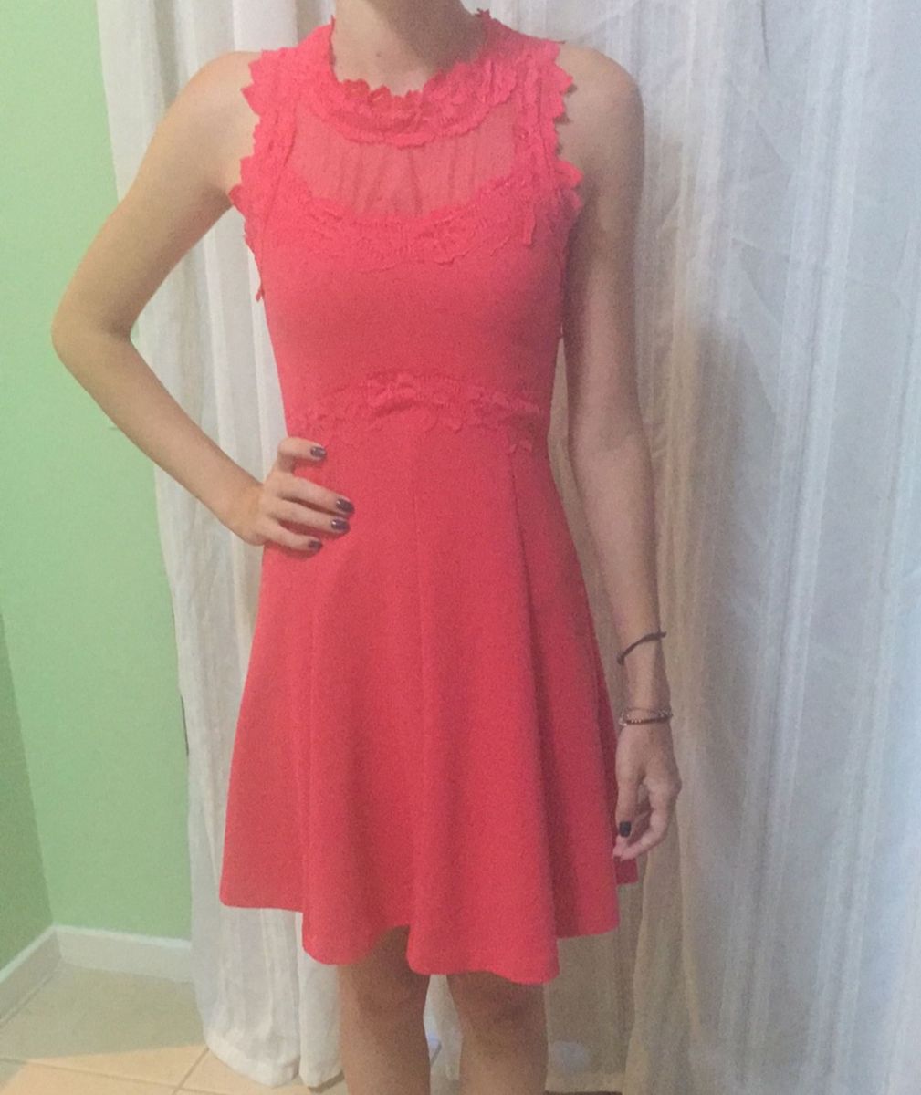 fato basico vestidos