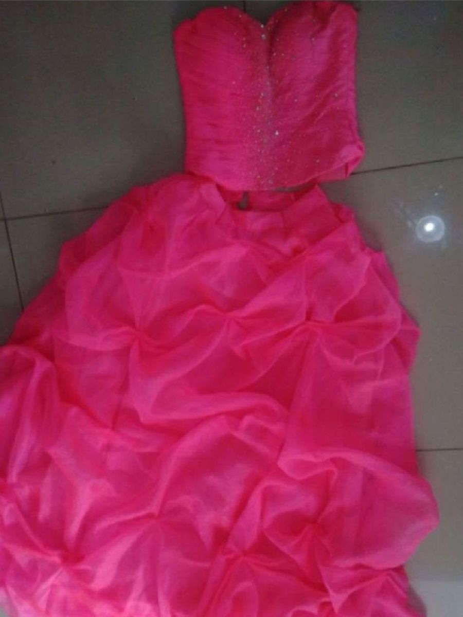 Vestido de quinze anos clearance neon