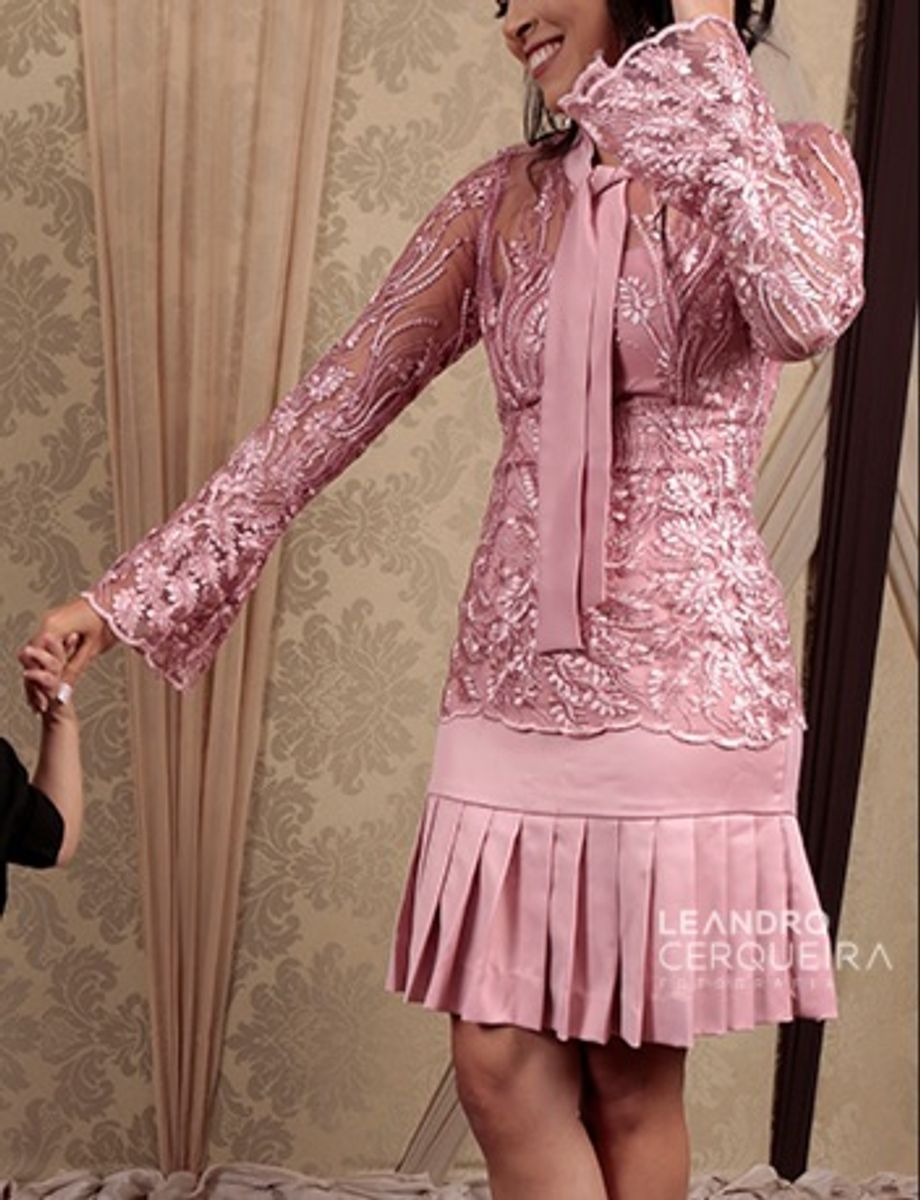 vestido de festa rosa cha longo