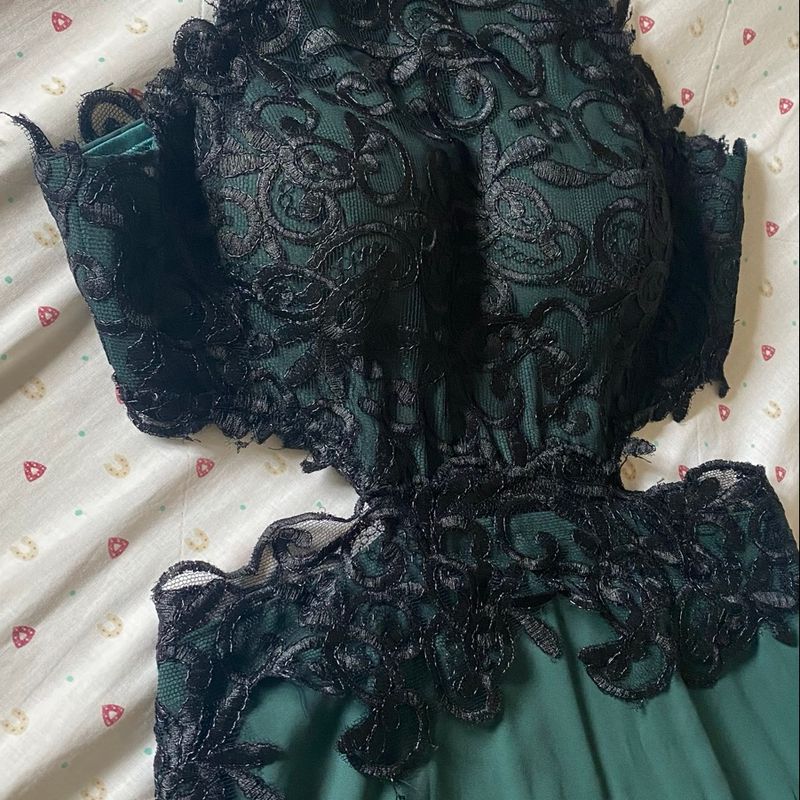Vestido Festa Verde Escuro com Renda Preta Frente Única Feito