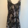 vestido floral preto - vestidos loja três