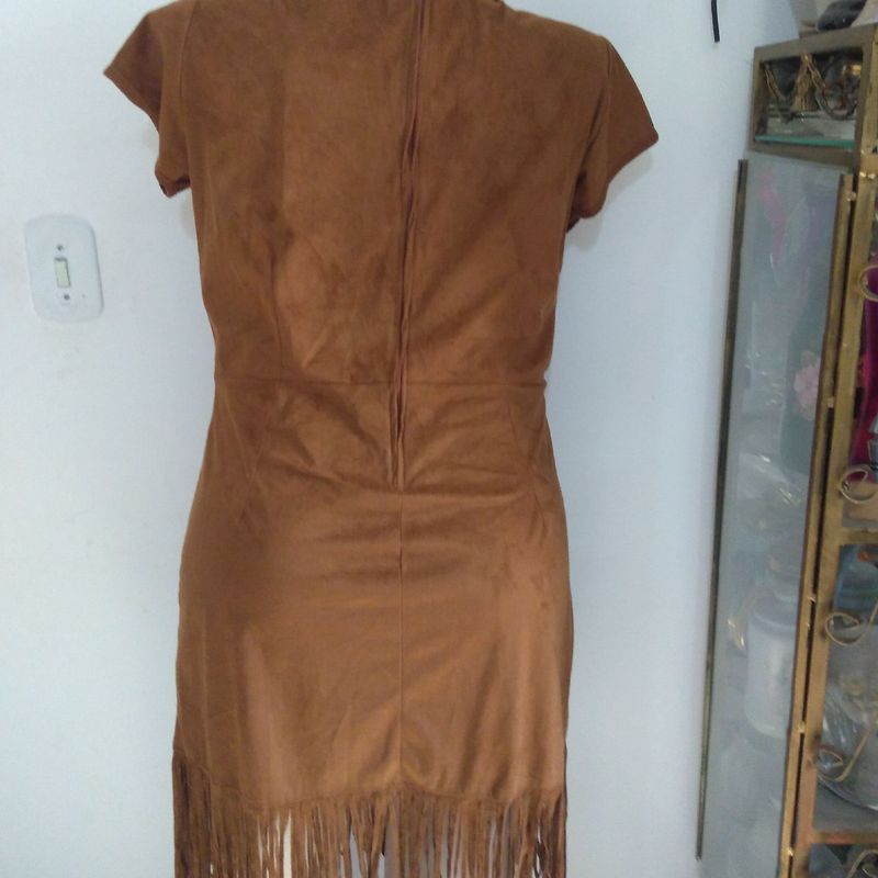 Vestido suede store marrom com franja