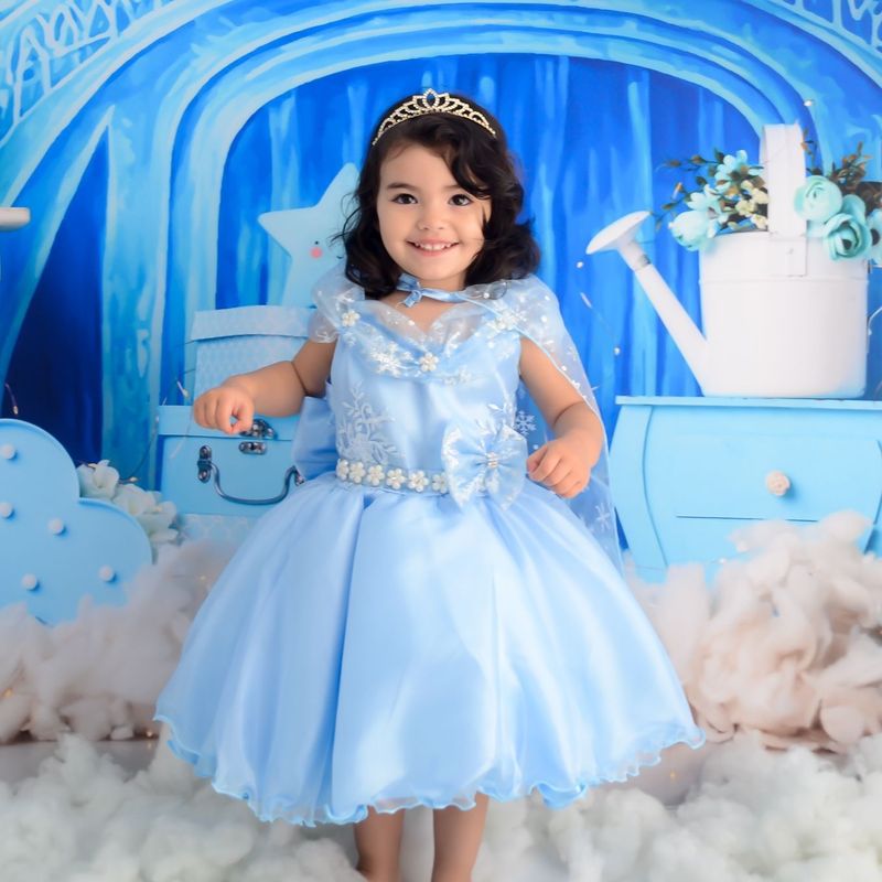 Um vestido hot sale da frozen