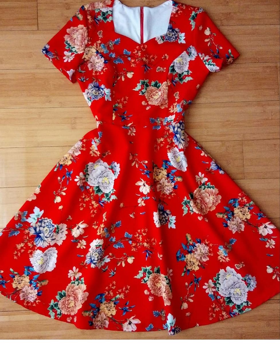 vestido rodado de crepe