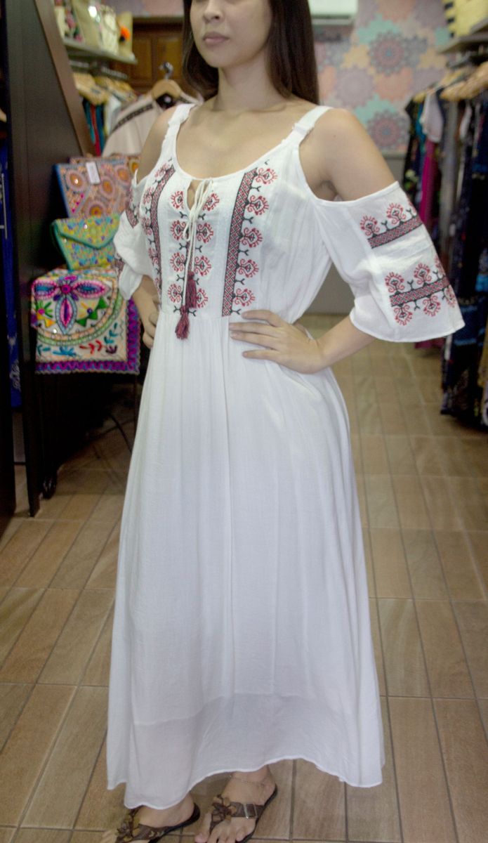 vestido indiano branco longo