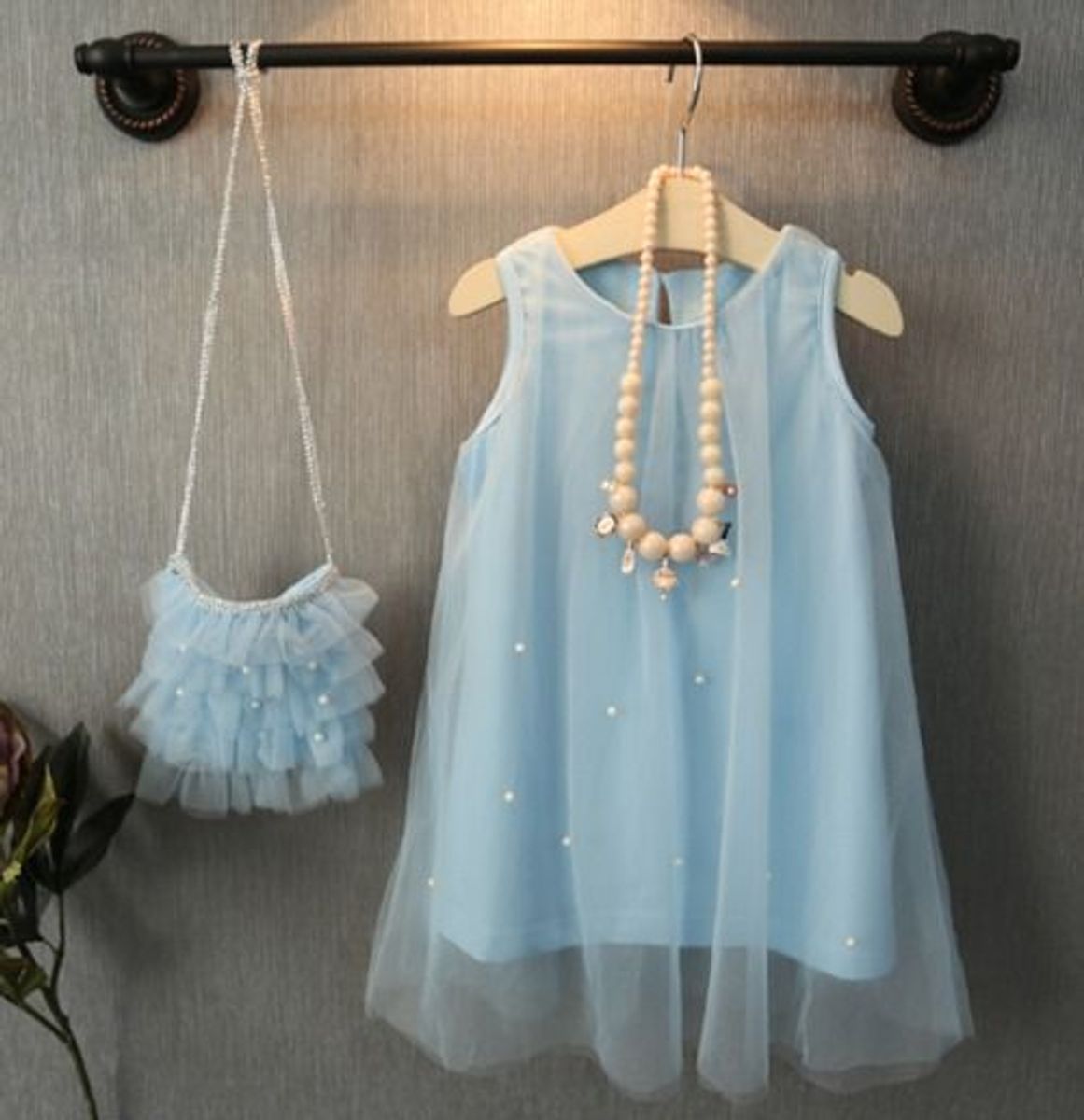vestido com tule infantil