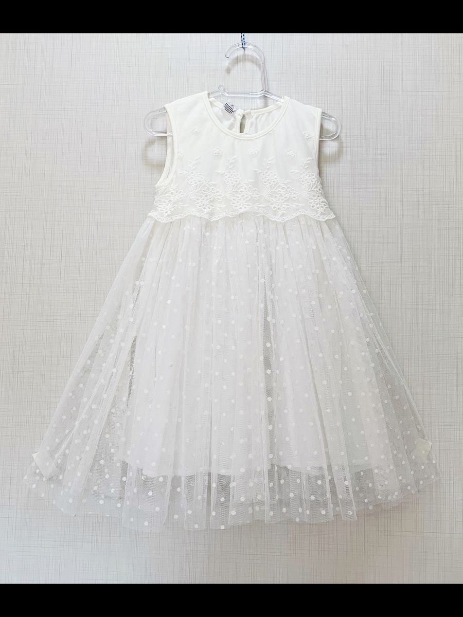 vestido de tule branco infantil