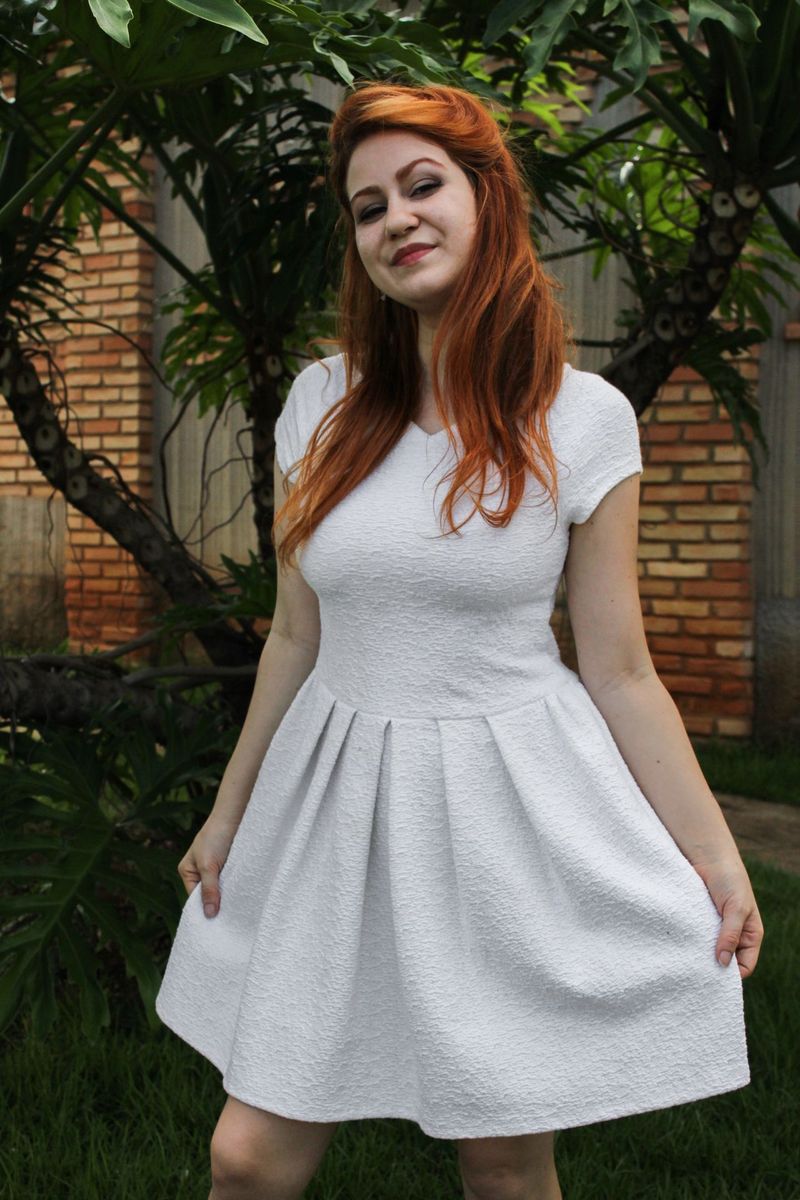 vestido branco juvenil