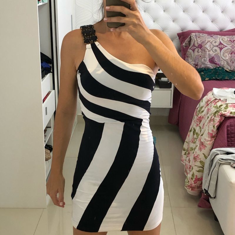 Vestido Lança Perfume Longo Xadrez Preto/Branco - Compre Agora