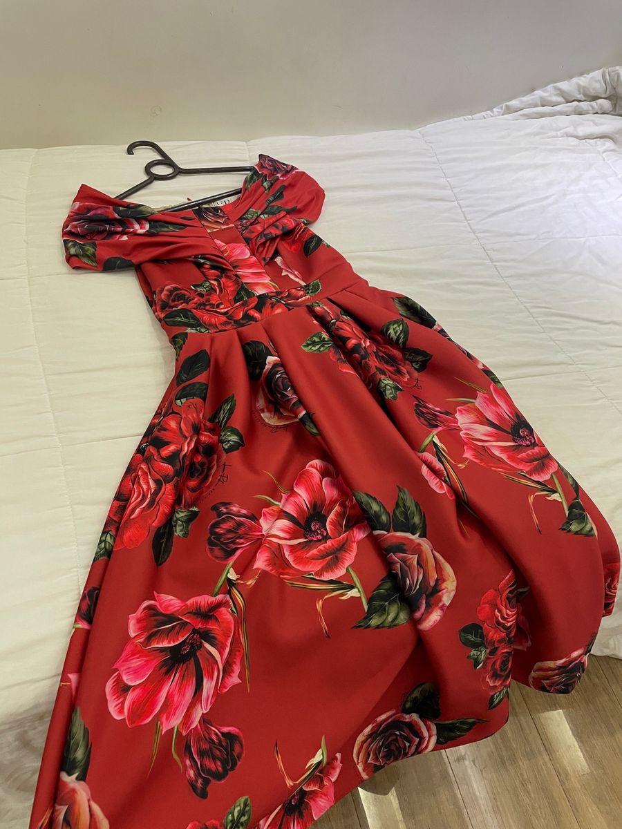 Vestido Lança Perfume Red Carpet Vestido Feminino Lança Perfume Usado  106156711 enjoei