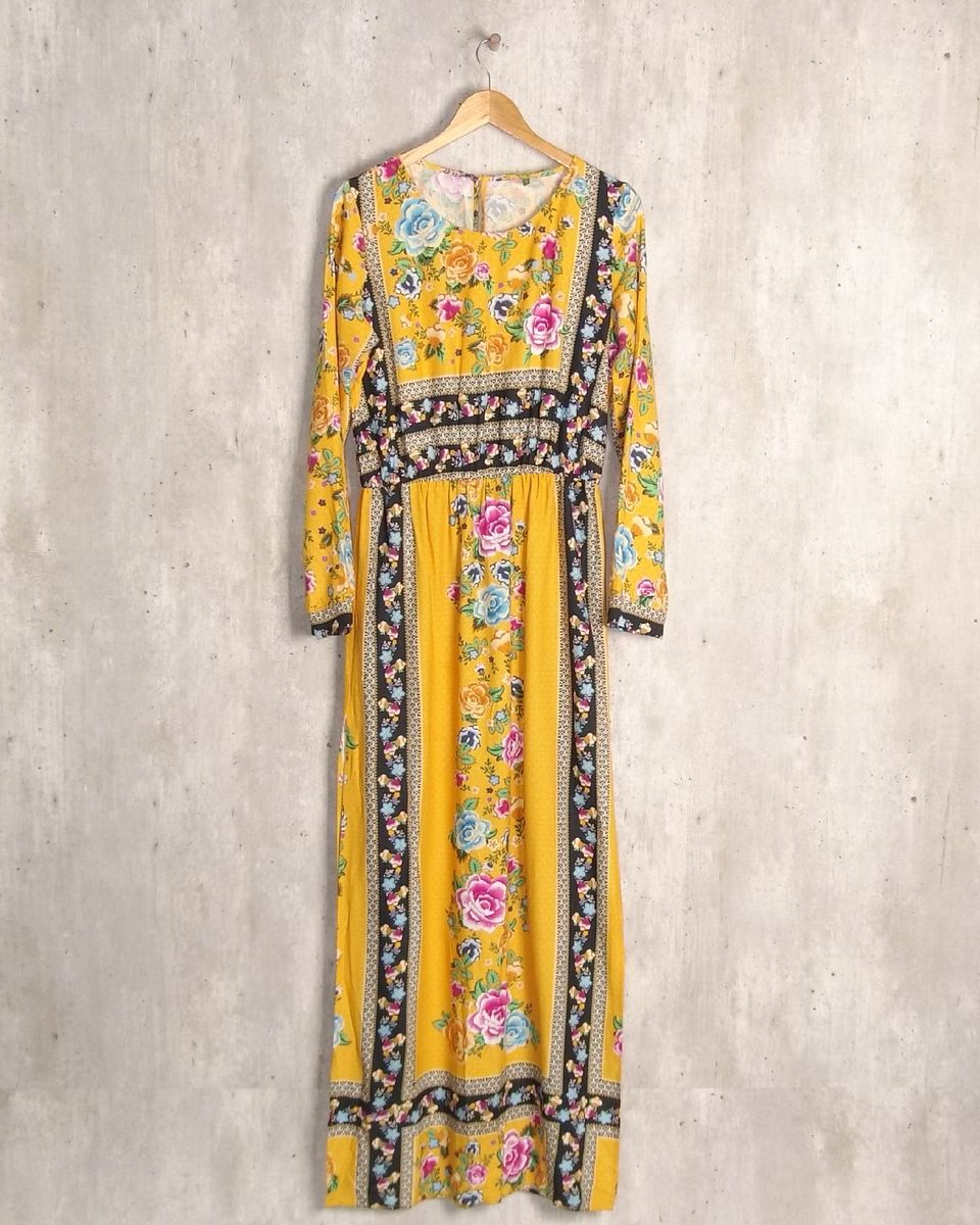 vestido longo amarelo floral