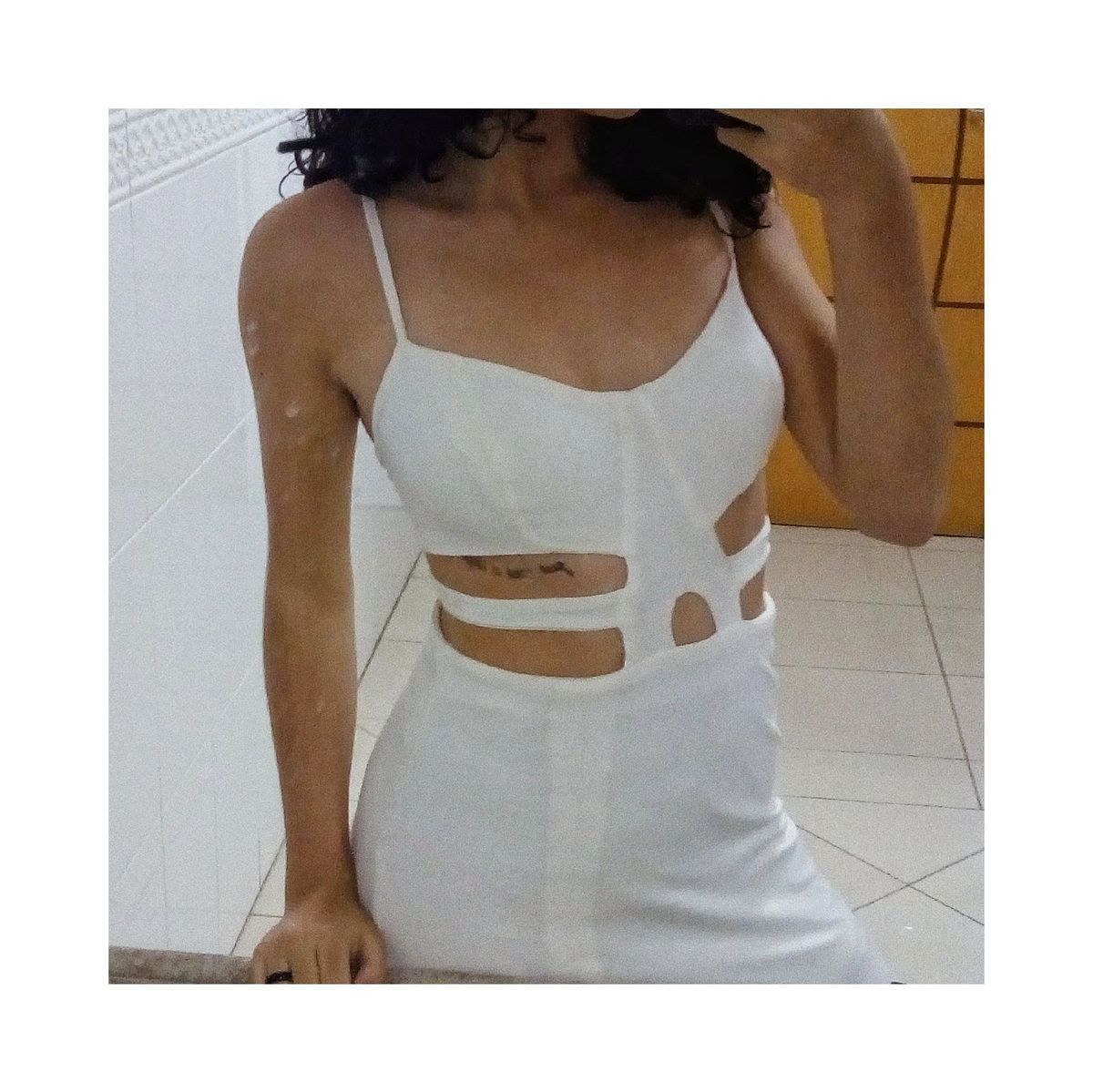 vestido longo branco decotado