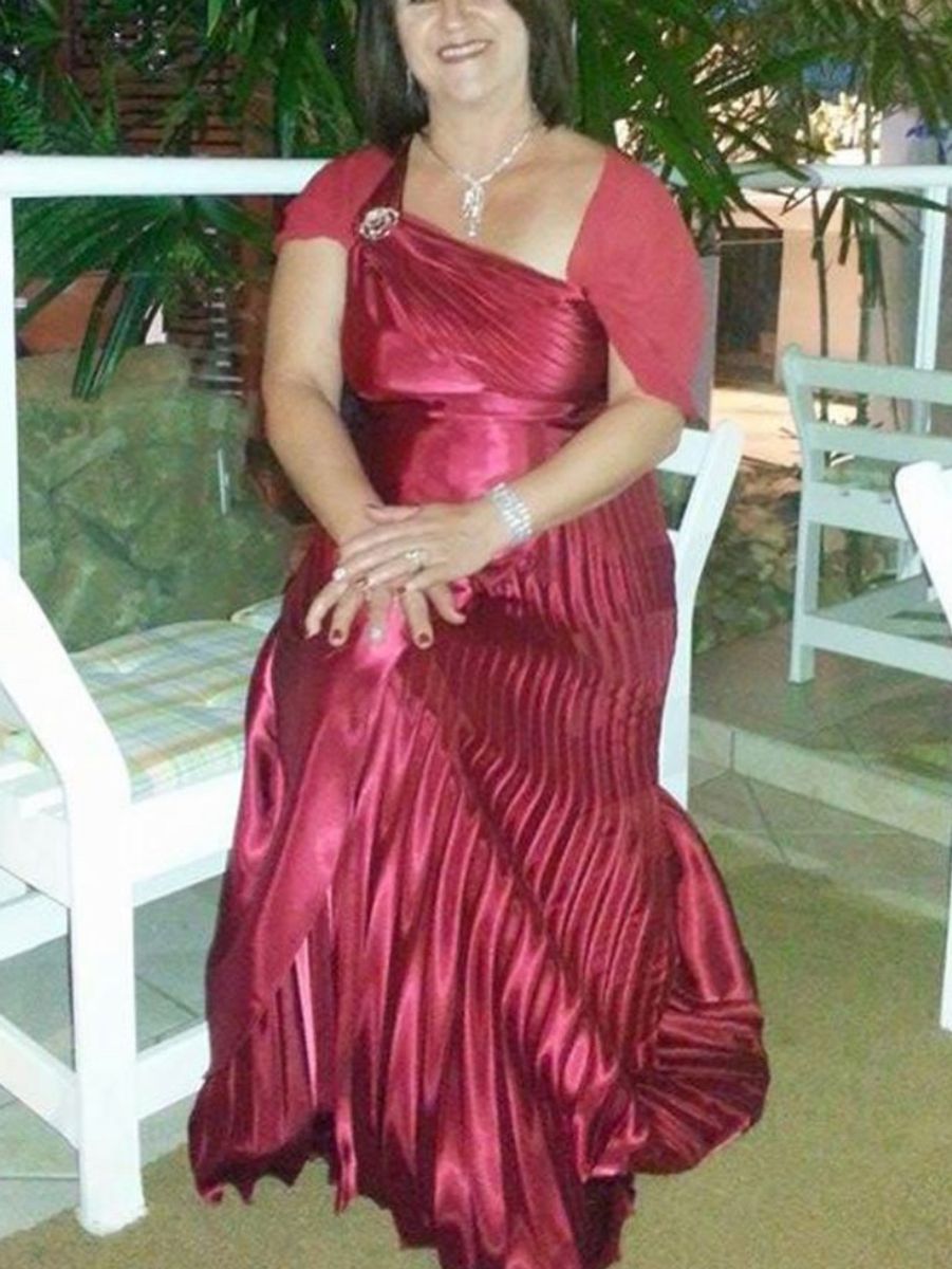 vestido vermelho cereja longo