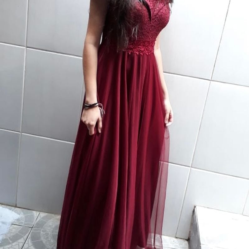 Vestido Longo Ombro de Formatura Festa Casamento Vinho Marsala