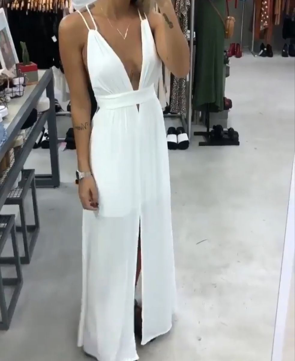 vestido branco longo com decote