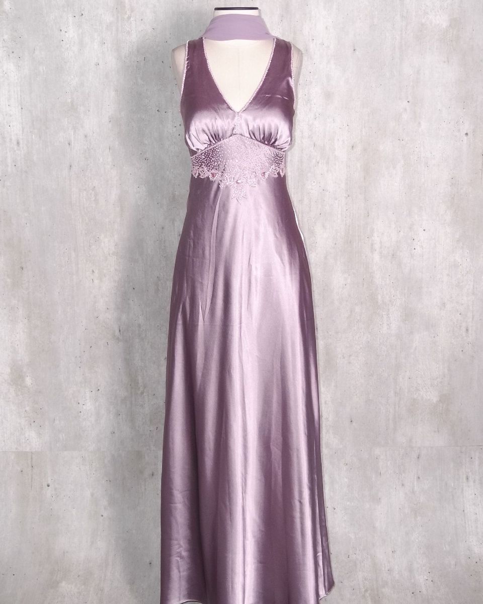 vestido longo de festa lilas