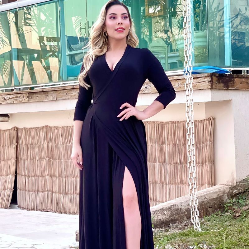 Vestido longo best sale preto liso