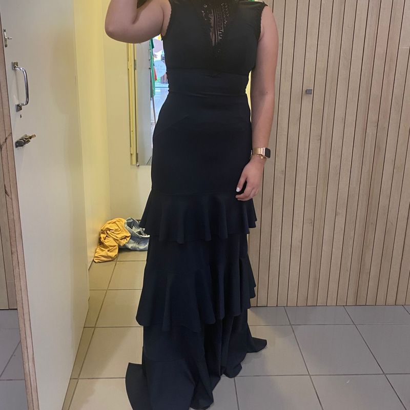 Vestido Longo Preto Babados Lança Perfume Red Carpet Vestido de Festa  Feminino Lança Perfume Nunca Usado 110318592 enjoei