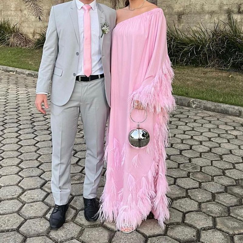 Vestido Longo Rosa com Plumas Estilo Agilita Longo Casamento Dia