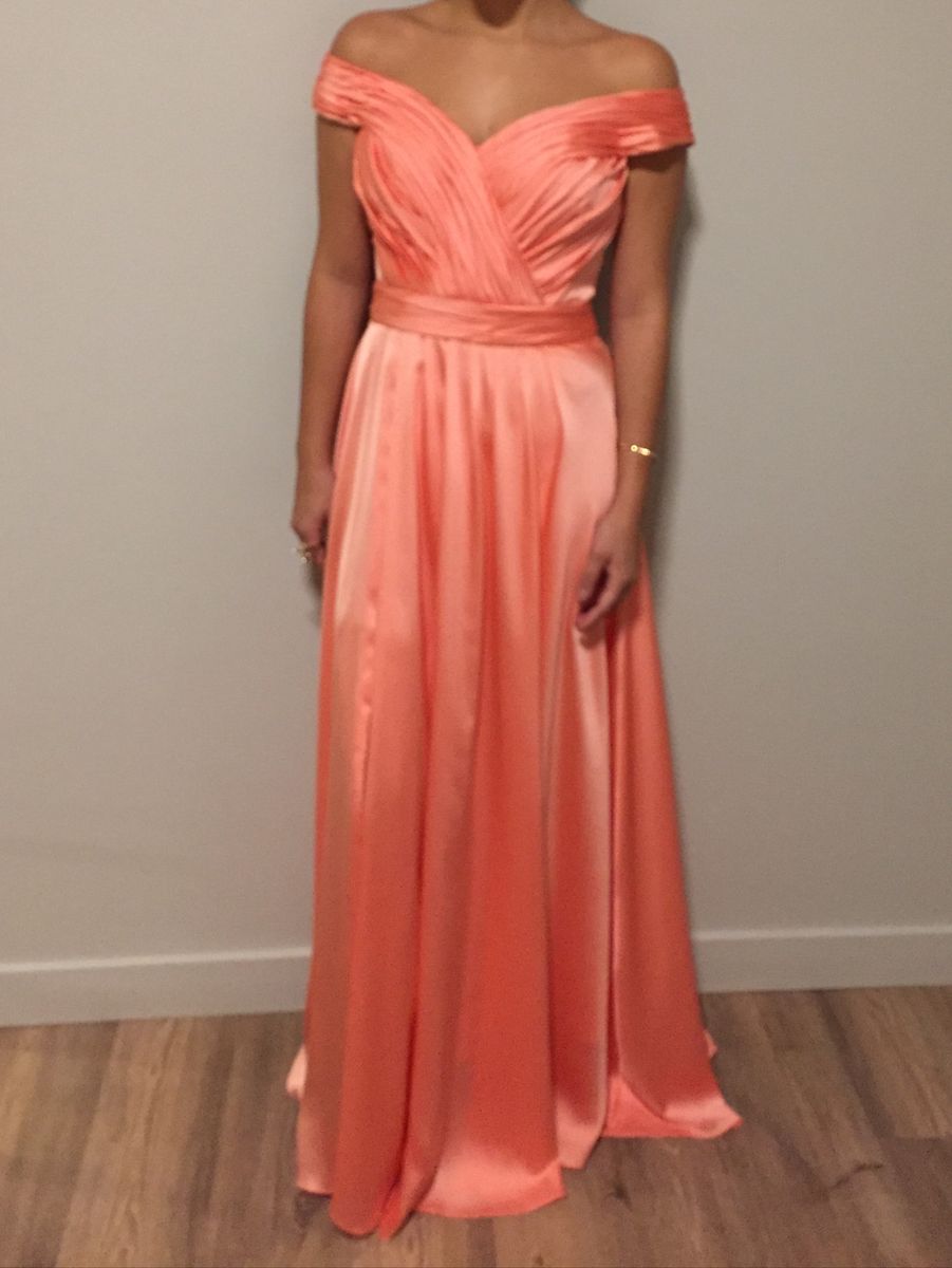 vestido rosa salmão