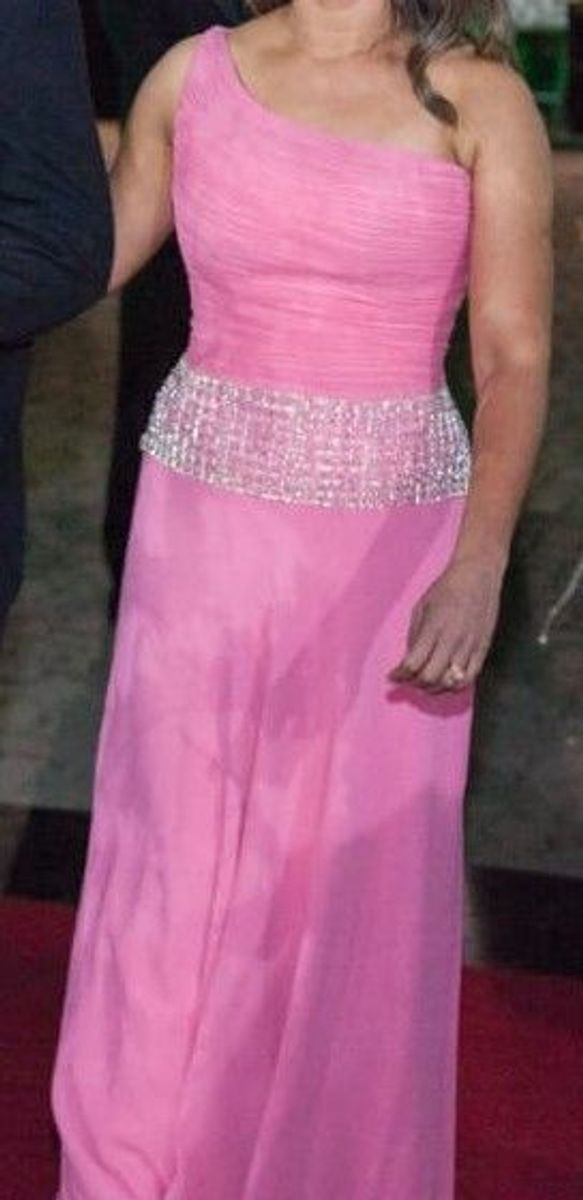 vestido rosa chiclete madrinha