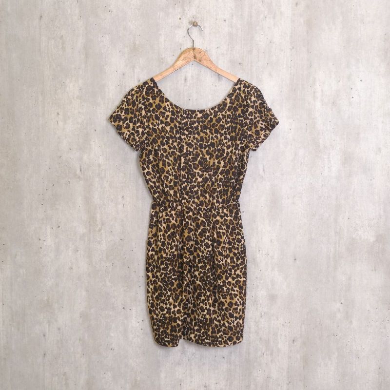 Vestido animal print stradivarius hot sale