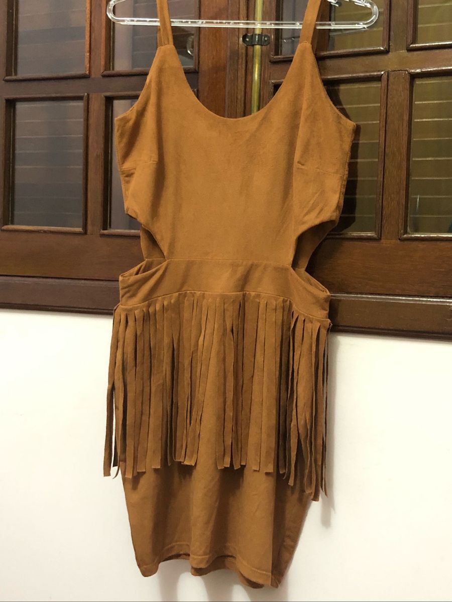 vestido suede marrom com franja