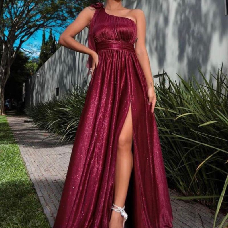 Vestido marsala best sale com sandalia nude