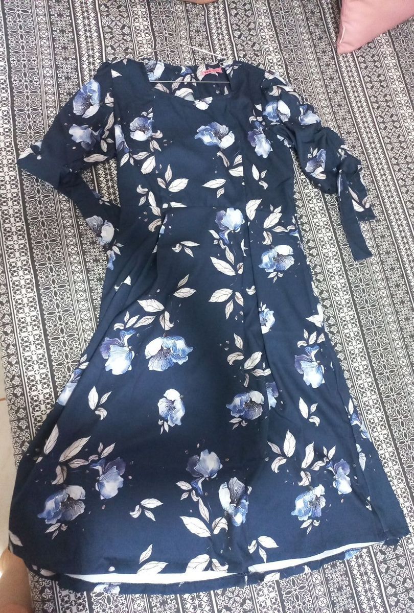 Vestido azul marinho store florido