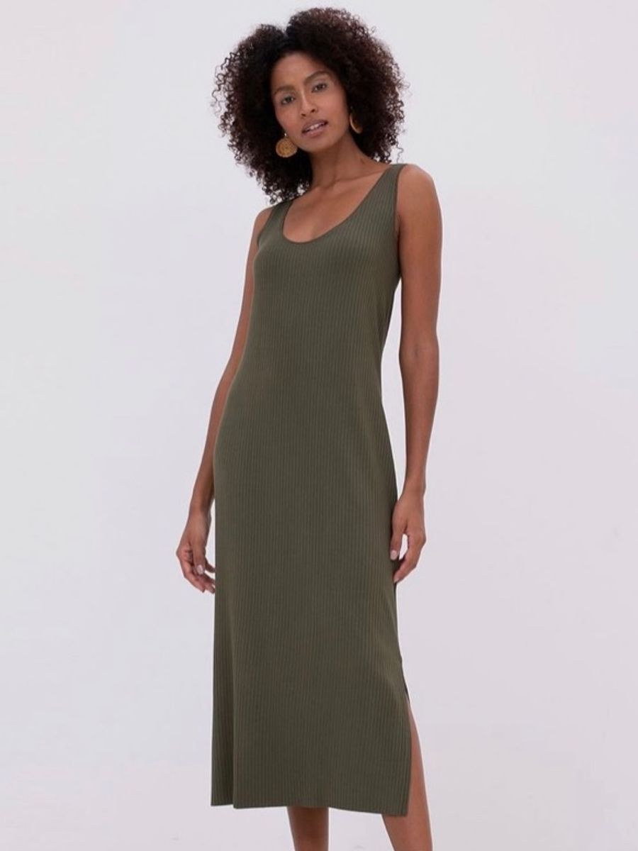 vestido midi verde musgo