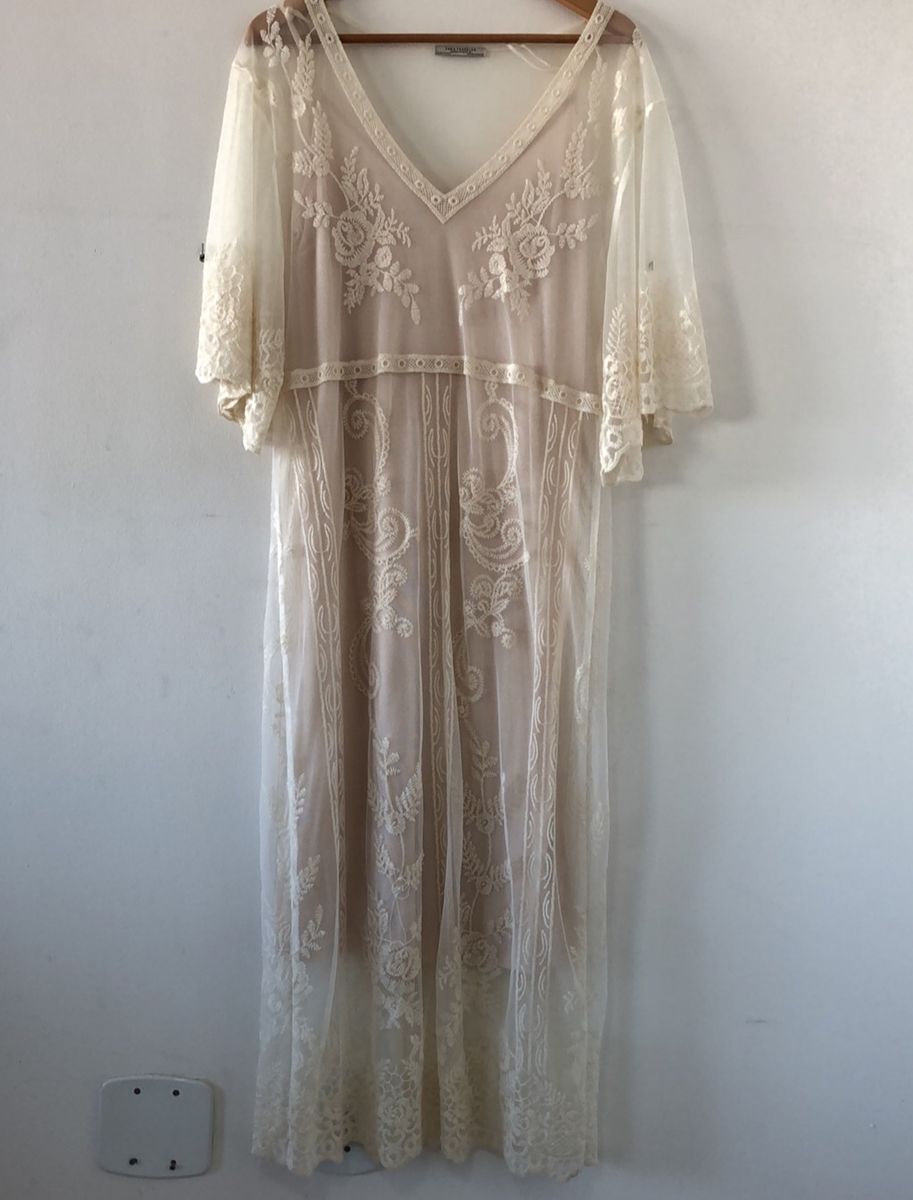 vestido midi de tule bordado