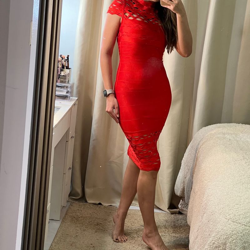 Vestido vermelho hot sale justo midi