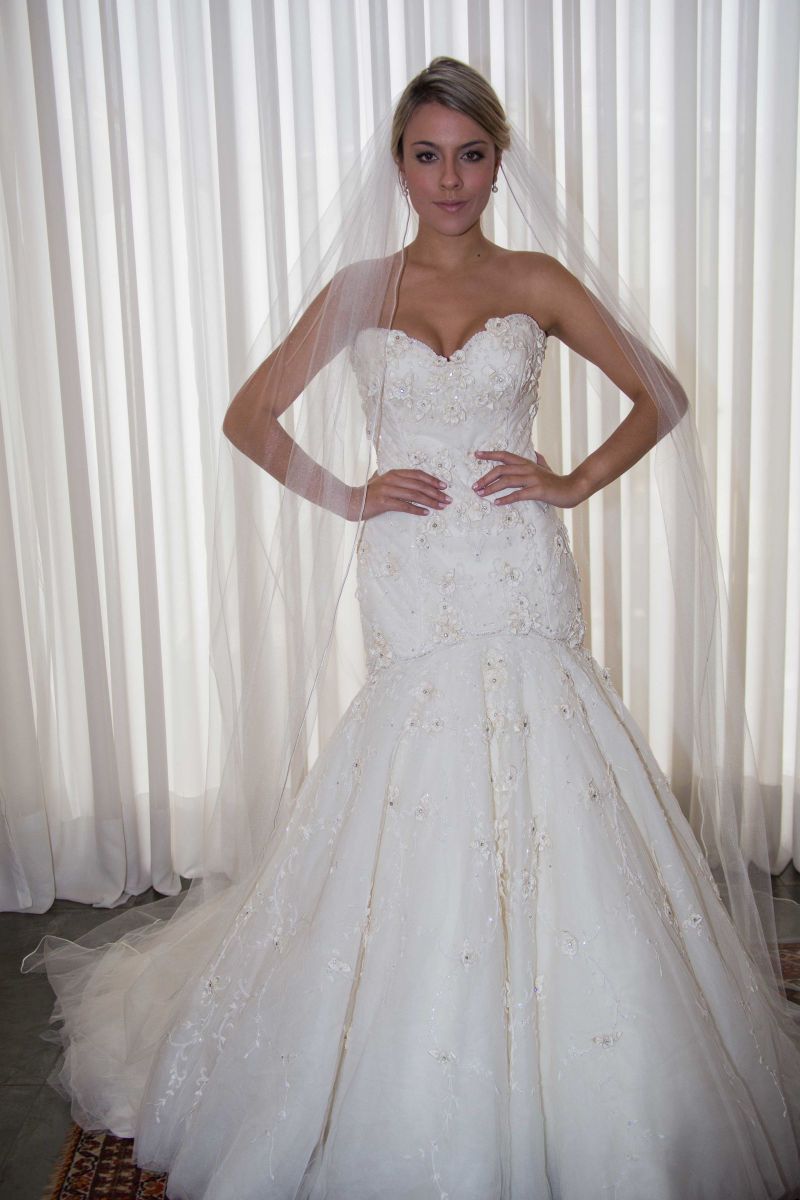 vestido de noiva lazaro