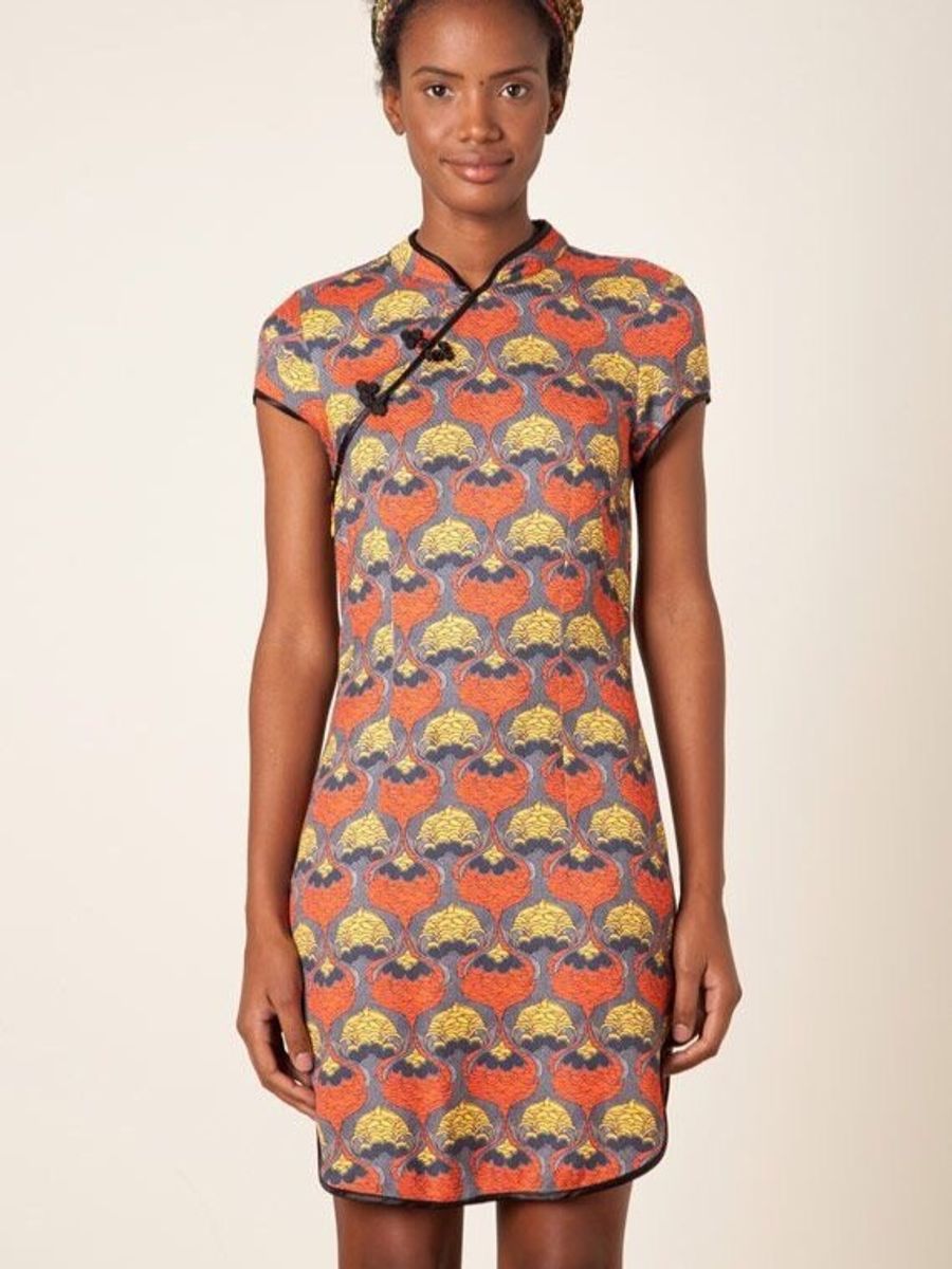 vestido oriental curto