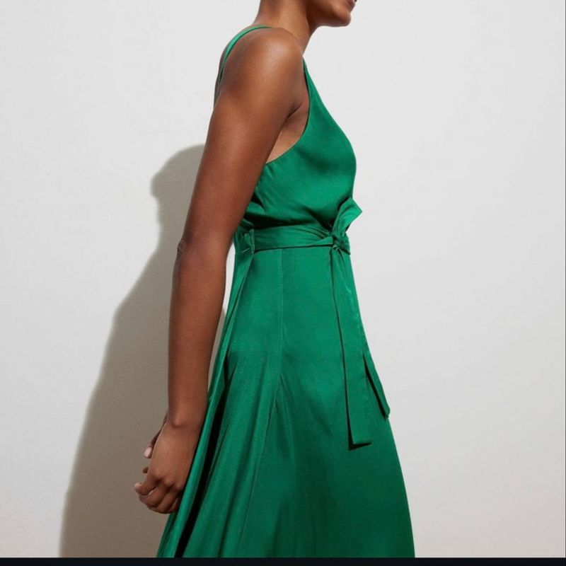 Vestido Oysho Verde Esmeralda Oysho Usado 111250694 enjoei