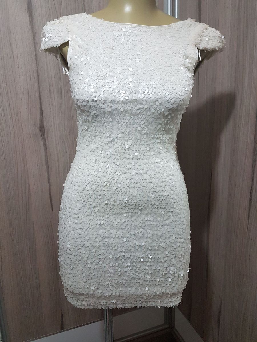 vestido de paete branco