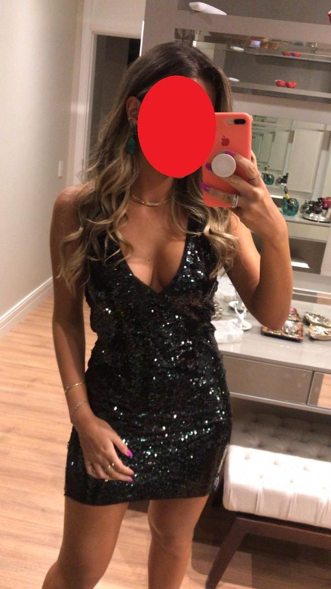 vestido curto de paete preto