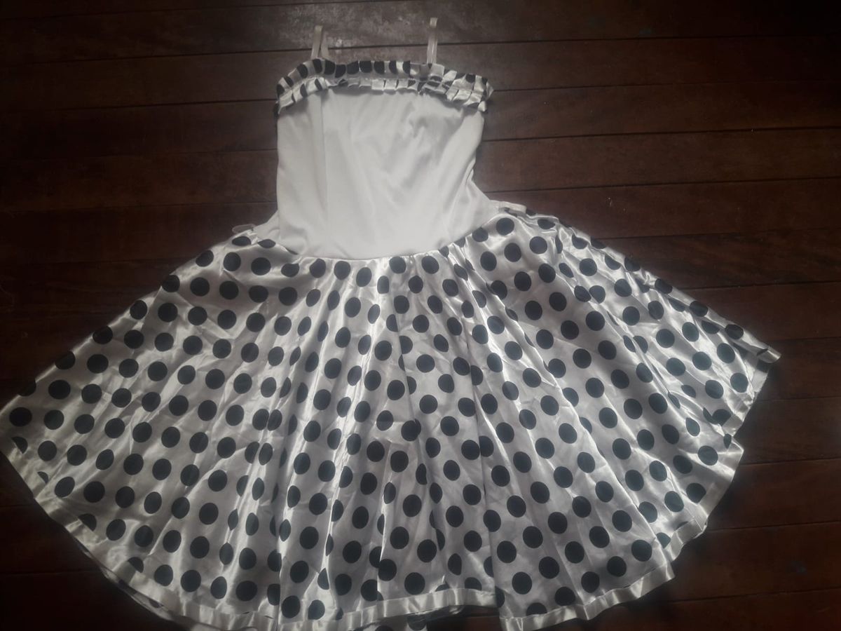 Vestido de best sale bolinha anos 50